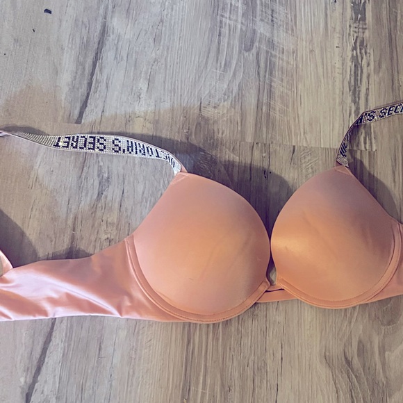 Victorias Secret Push up Bra 34B - Picture 1 of 3